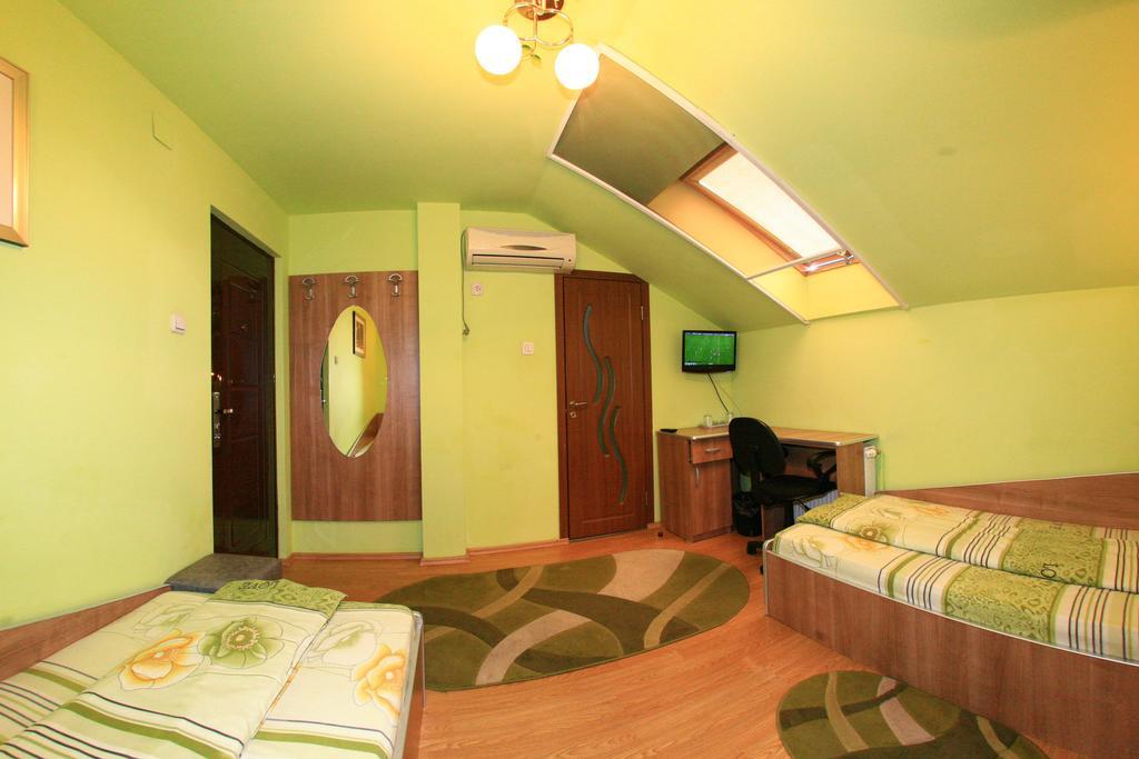 Hotel Radena Arad Pokoj fotografie